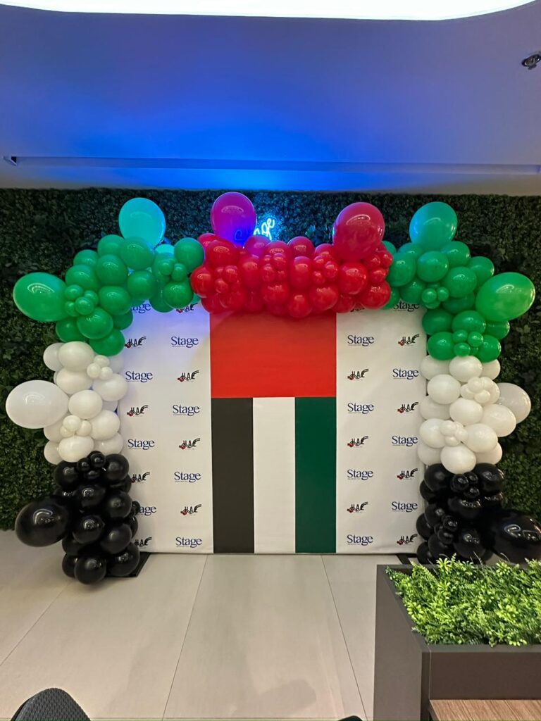 uae national day balloon arch decoration